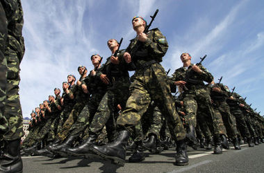 В батальон берут мужчин от 18 до 50 лет. Фото с сайта segodnya.ua.