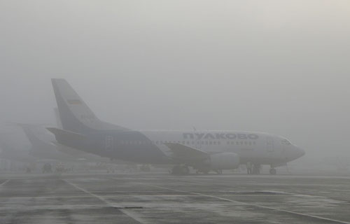 Аэровокзал не отправляет рейсы из-за тумана. Фото с сайта gooddays.ru