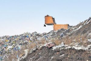 Фото пресс-службы горсовета. В вывоз мусора включены все необходимые операции по утилизации. 