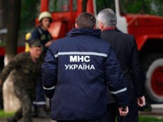 На месте обвала спасатели нашли тело мужчины. Фото - wek.com.ua