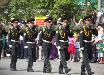 В Харькове состоялся парад. Фото dozor.kharkov.ua 