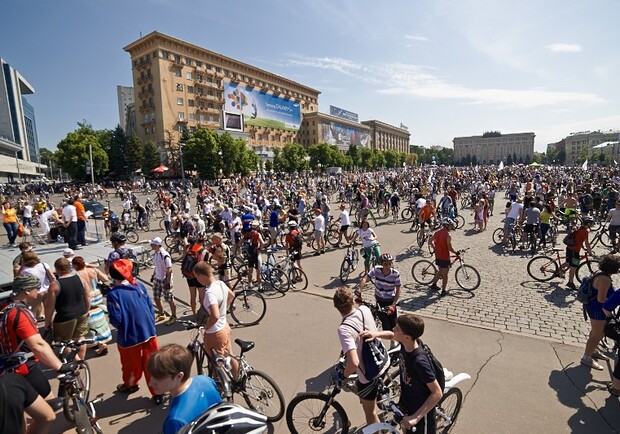 Велодень проходит в городе уже восьмой раз. Фото с сайта Харьковского горсовета.