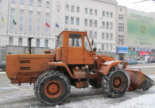Снегоуборочная техника вышла на улицы. Фото: Vgorode