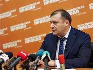 Михаил Добкин дал пресс-конференцию. Фото Дмитрия Верещинского. 