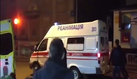 Конфликт между группами людей в центре города произошел сегодня около 21.30. Фото с сайта mediaport.ua.