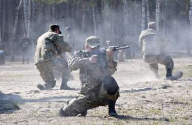На украинскую армию напали ночью. Фото с сайта uapress.info.