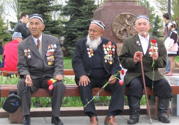 В Харьков приехали казахские ветераны, воевавшие за освобождение Украины. Фото с сайта photosight.ru