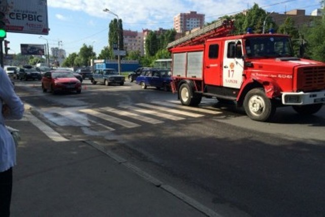 Новость - События - На Клочковской пожарная машина попала в ДТП
