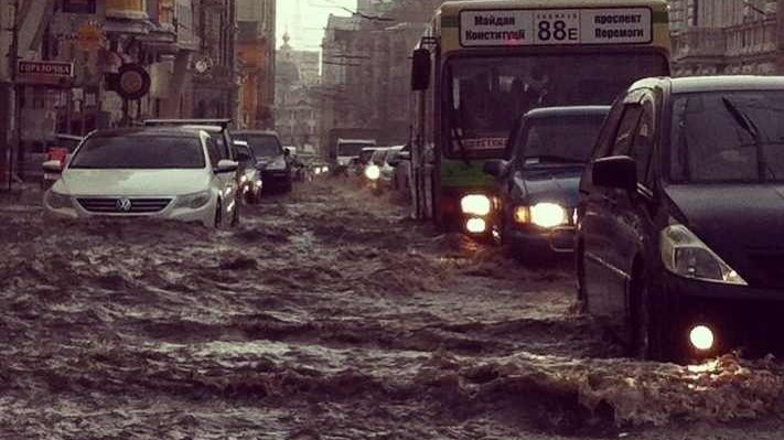 Новость - События - В Харькове  из-за урагана начались проблемы с транспортом