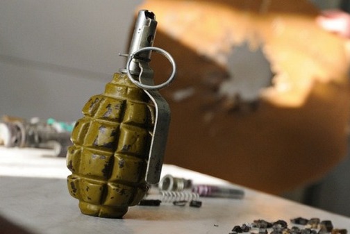 Новость - События - В Харькове возле аптеки взорвалась граната