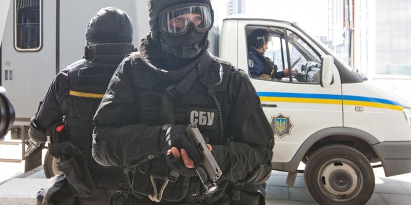 Новость - События - Без паники: в Харькове будут ходить сотрудники спецслужб с автоматами