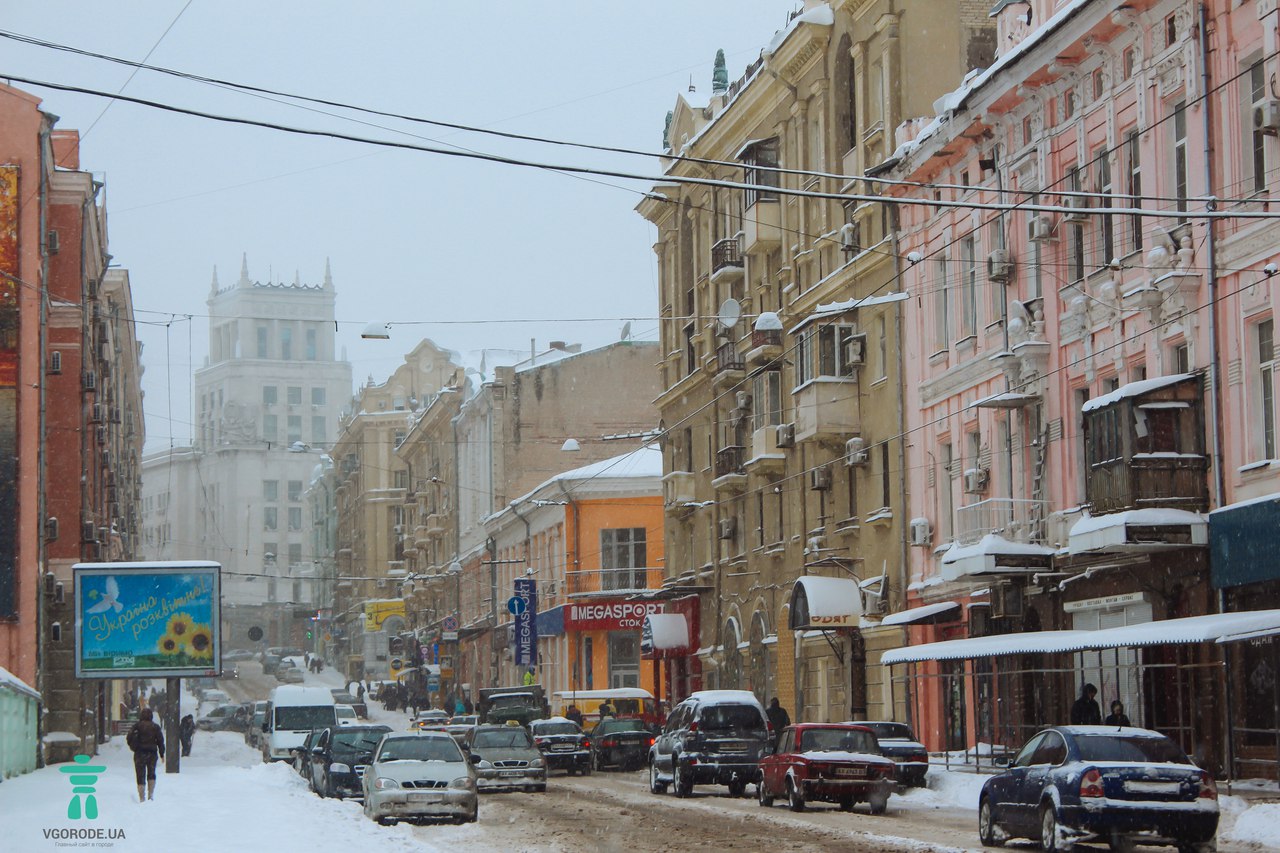 Новость - События - Борьба со снегом в Харькове: где сегодня и завтра лучше не оставлять машину