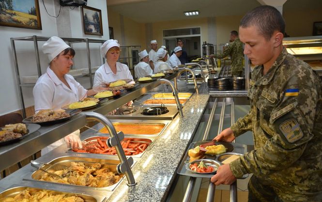 Новость - События - Питаться "по-новому": как будут кормить в украинской армии