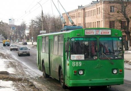 Новость - Транспорт и инфраструктура - Не мерзни на остановке: один из харьковских троллейбусов изменит свой маршрут