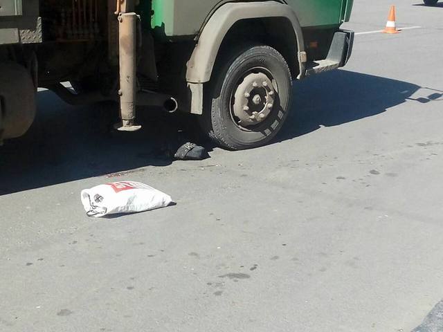 Новость - События - Насмерть: в Харькове грузовик сбил женщину