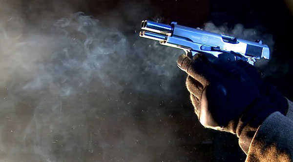 Новость - События - Опубликовано видео: в Харькове полицейский устроил стрельбу на рынке