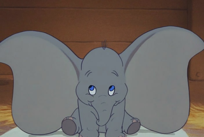 Кадр из мультфильма "Слоненок Дамбо"