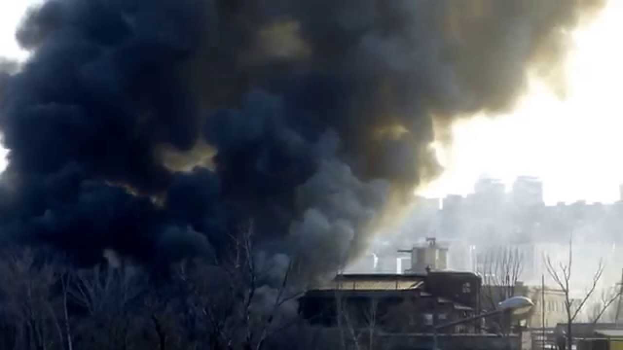 Новость - События - Идет эвакуация: в центре Харькова пылает высотка (видео)