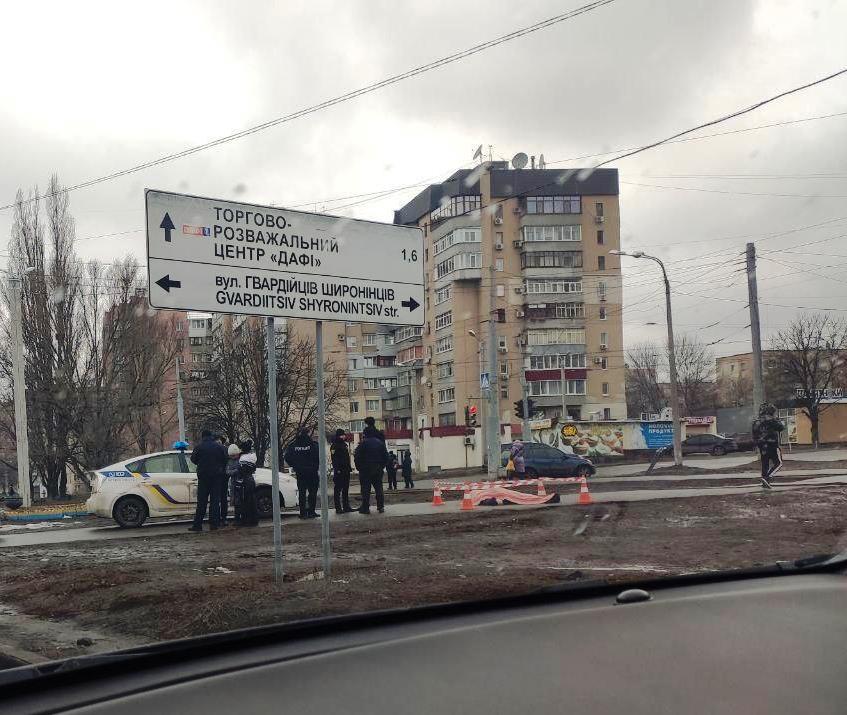 В Харькове внезапно умер мужчина на улице. Фото: ХХ