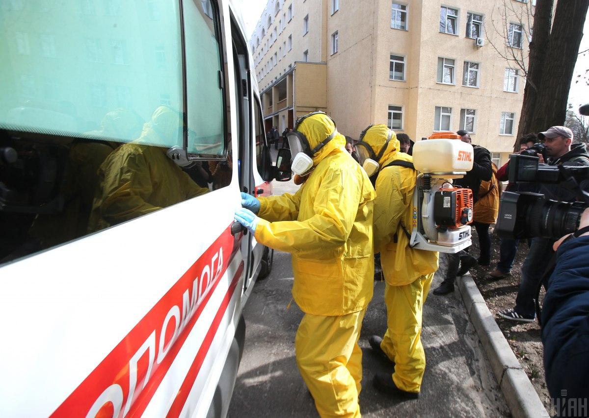Новость - События - Первый случай коронавируса в Украине: жену больного отправили в обсервацию из-за протеста местных жителей