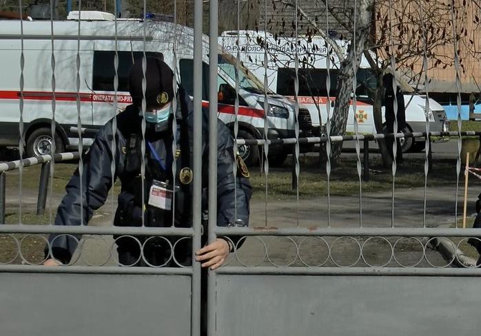 На чемоданах и в ожидании Зеленского: в Новых Санжарах сегодня заканчивается карантин