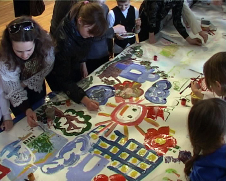 Новость - Досуг и еда - В Харькове дети нарисовали 30-метровую картину