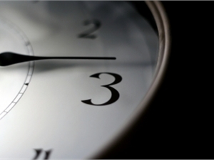 Сегодня в Украине официально отменили зимнее время