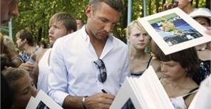 Андрей Шевченко перечислил 10 миллионов гривен на счет партии 