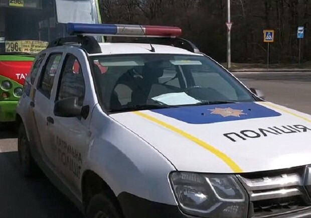 Перевозил 17 пассажиров: в Харькове оштрафовали водителя маршрутки фото