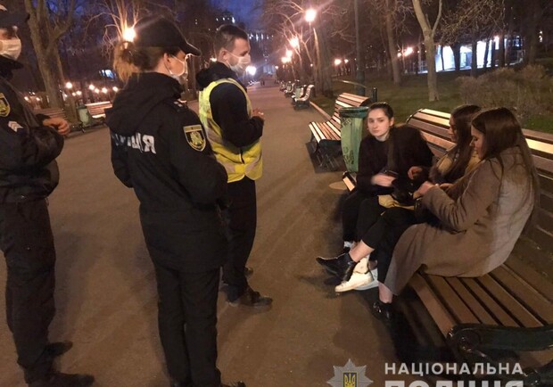 В Харькове полиция патрулирует улицы. Фото: ГУ НП в Харьковской области