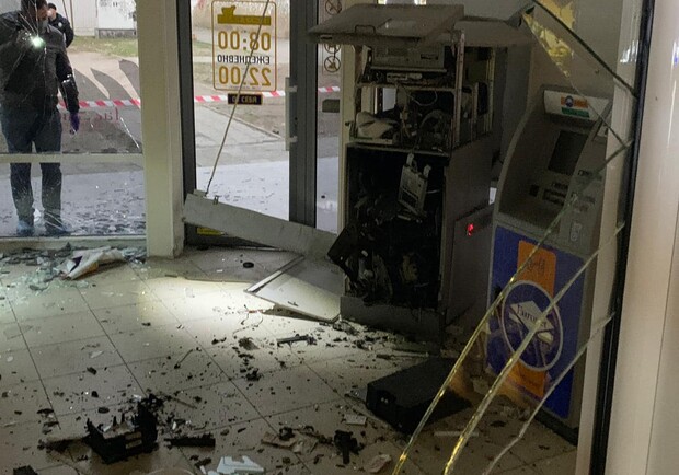 В Харькове взорвали банкомат. Фото: Антон Геращенко