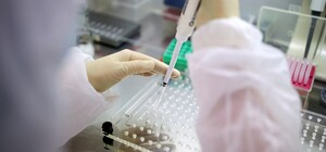 Кличко против: Минздрав разрешил продавать тесты на коронавирус в аптеках