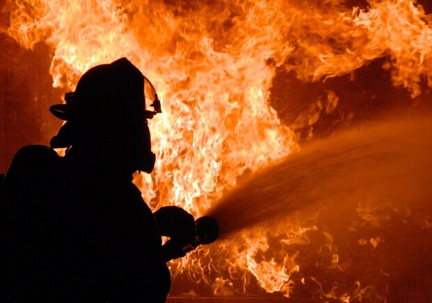 В Харькове двое людей погибли на пожаре. Фото: plotina.in.ua