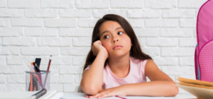 Получи ответ: когда в школах Днепра закончится учебный год