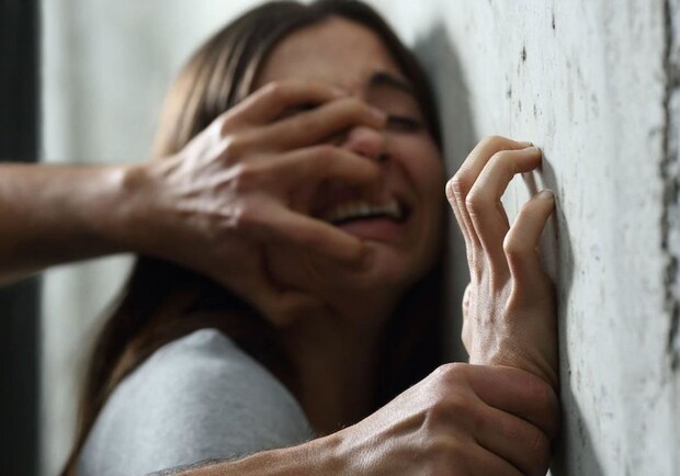 В Харькове мужчина изнасиловал 15-летнюю девушку. Фото:112.ua