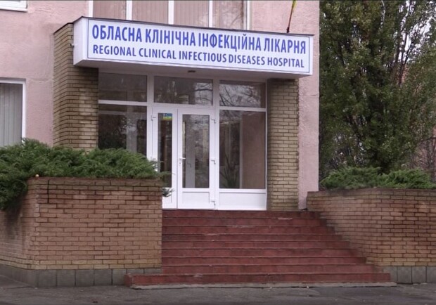 В харьковской "инфекционке" коронавирусом заразились 27 медиков. Фото: atn.ua