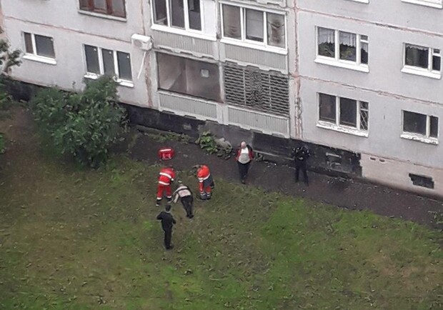В Харькове мужчина выбросился из окна. Фото: Веха