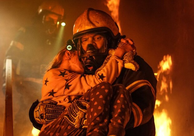 На Салтовке девушку спасли из горящей квартиры. Фото иллюстративное: bbc.com