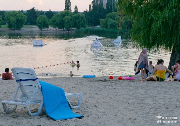 Только 3 пляжа Харькова официально признали пригодными для купания. Фото: Алина Бычек / Vgorode