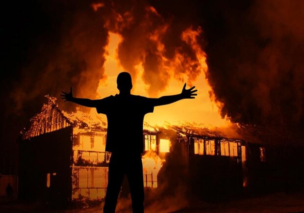 Харьковская полиция расследует пожар на Алексеевке. Фото: myseldon.com