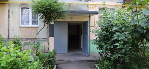 Дождались: в Одессе ремонтируют парадные