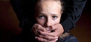 Пытался изнасиловать 13-летнюю: под Харьковом задержали педофила