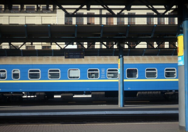 "Укрзализныця" запустит еще 40 поездов. Фото: Валерия Кушнир