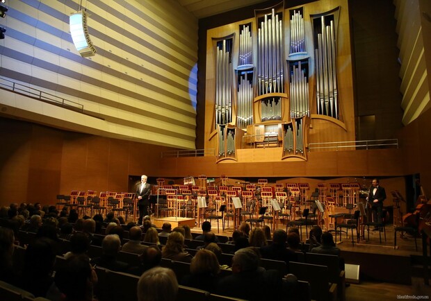 Праздничный концерт органной музыки для всей семьи - фото