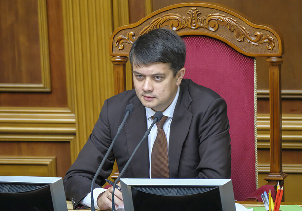 В Харьков прибыл глава парламента Украины Дмитрий Разумков. Фото: Андрей Гудзенко/LIGA.net