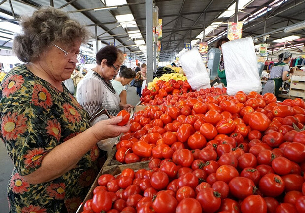 В Харькове дорожают помидоры. Фото: vs.hu
