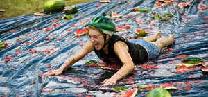 Немальовниче місце: на околиці Львова виявили звалище кавунів