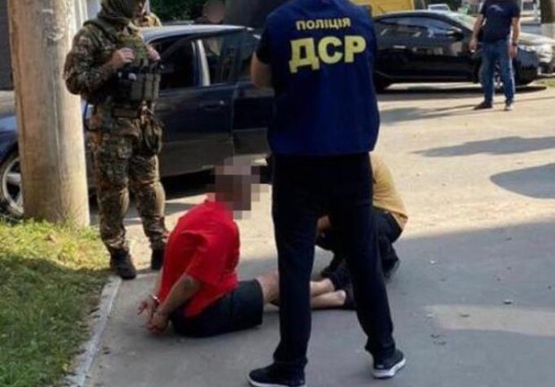 В Харькове полиция задержала банду, укравшую миллион долларов. Фото: hk.npu.gov.ua