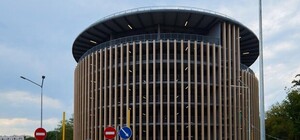 Скорректировали смету: на готовый паркинг в саду Шевченко потратят еще 19 миллионов