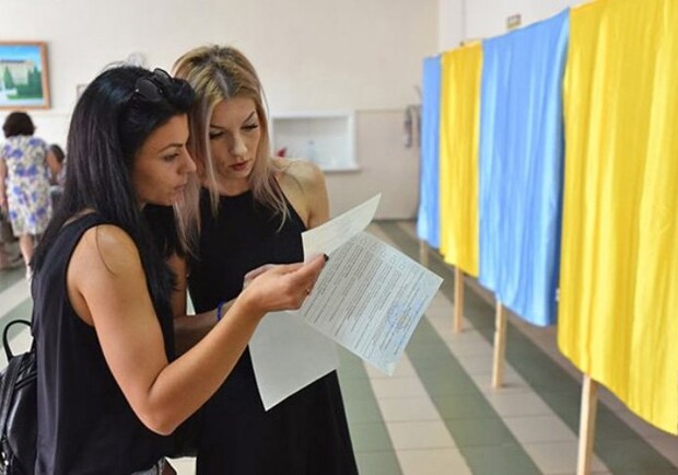 В Украине стартовало выдвижение кандидатов в депутаты и мэры. Фото: sng.today